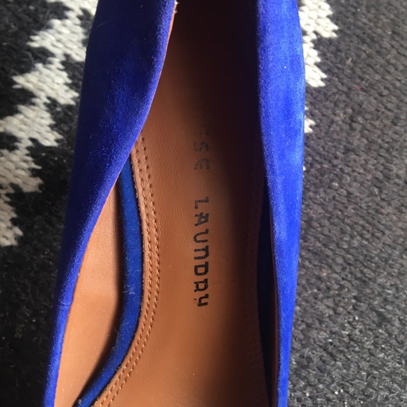 Chinese Laundry Blue Suede Pumps - Picture 4 of 4